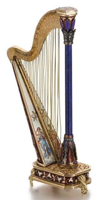 A GOLD AND ENAMEL MUSICAL HARP CIRCA 1860